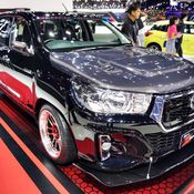 Toyota Hilux Revo Z Edition Black Mamba 2019