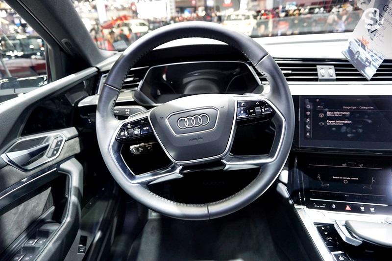 Audi e-tron 55 quattro 2019