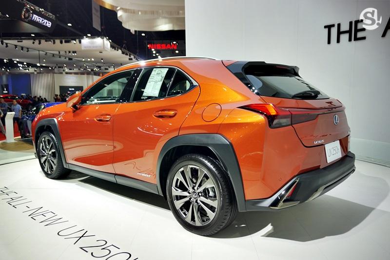 Lexus UX250h 2019