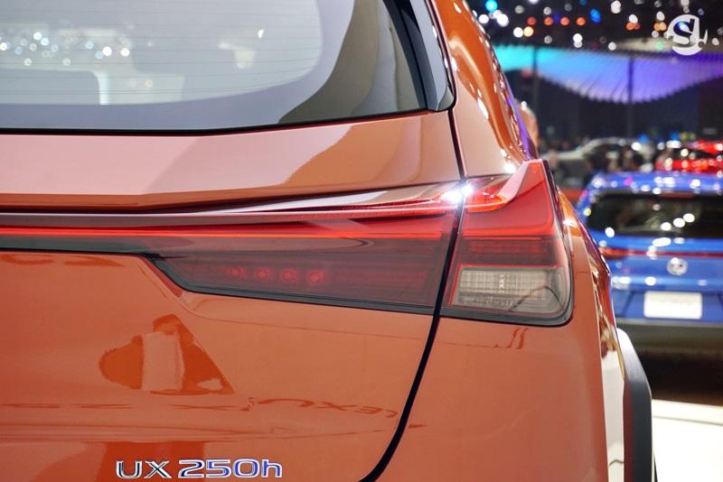 Lexus UX250h 2019