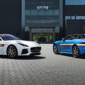 Jaguar Land Rover เปิดตัวรุ่นพิเศษคาดลายสีรุ้งร่วมฉลองส่งท้าย Pride Month