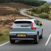 Volvo XC40 2020 อัพเกรดเทคโนโลยีใหม่เพียบ เคาะราคาเริ่มต้น 1.1 ล้านบาทในอังกฤษ