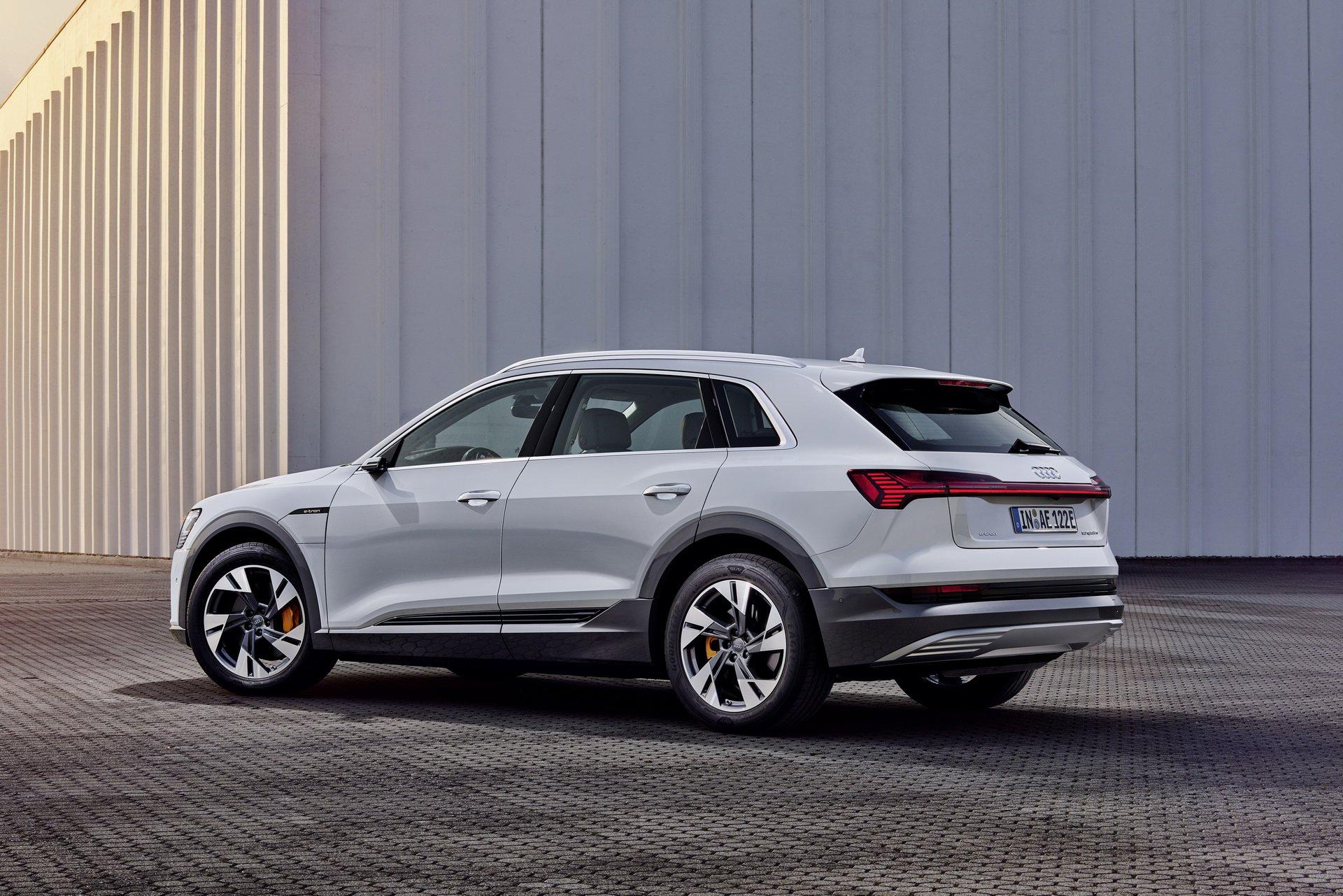 Audi E-Tron 50 รถไฟฟ้าอเนกประสงค์แบตเตอรี่เล็ก ราคายังไม่เผย แต่ถูกลงแน่!