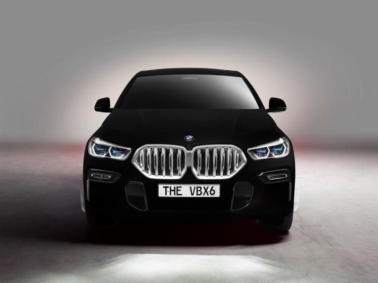 BMW X6 ดำสนิท มืดมิดที่สุดในโลก