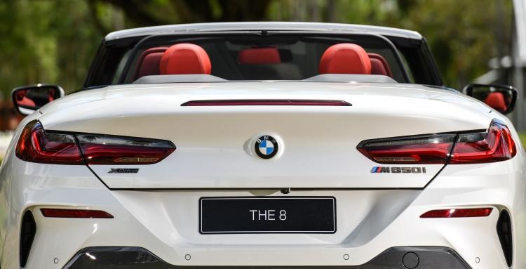 BMW M850i xDrive Convertible เปิดประทุนหรูอัดแน่นความสปอร์ตในราคากว่า 13 ล้าน