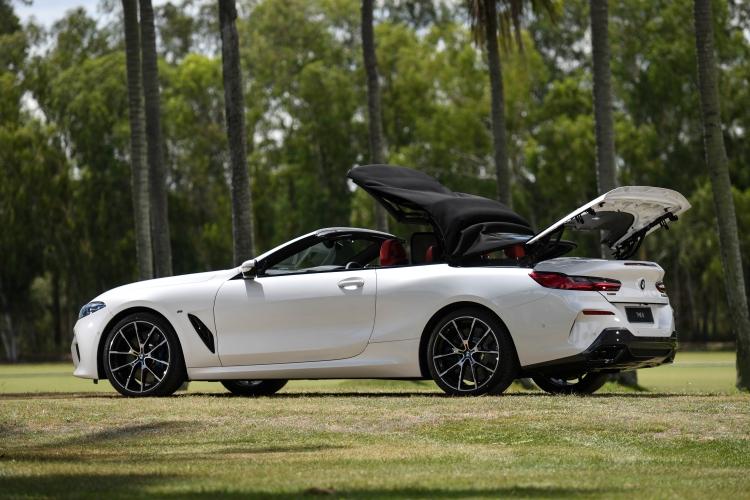 BMW M850i xDrive Convertible เปิดประทุนหรูอัดแน่นความสปอร์ตในราคากว่า 13 ล้าน