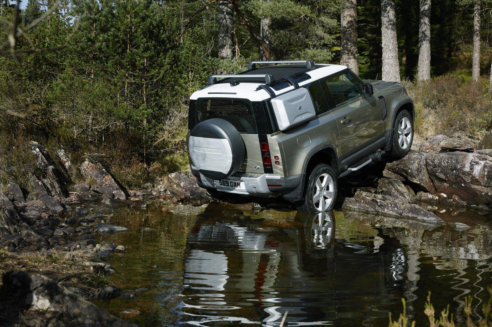 All-new Land Rover Defender 2020 เมื่อออฟโรดในตำนานฟื้นคืนชีพ!