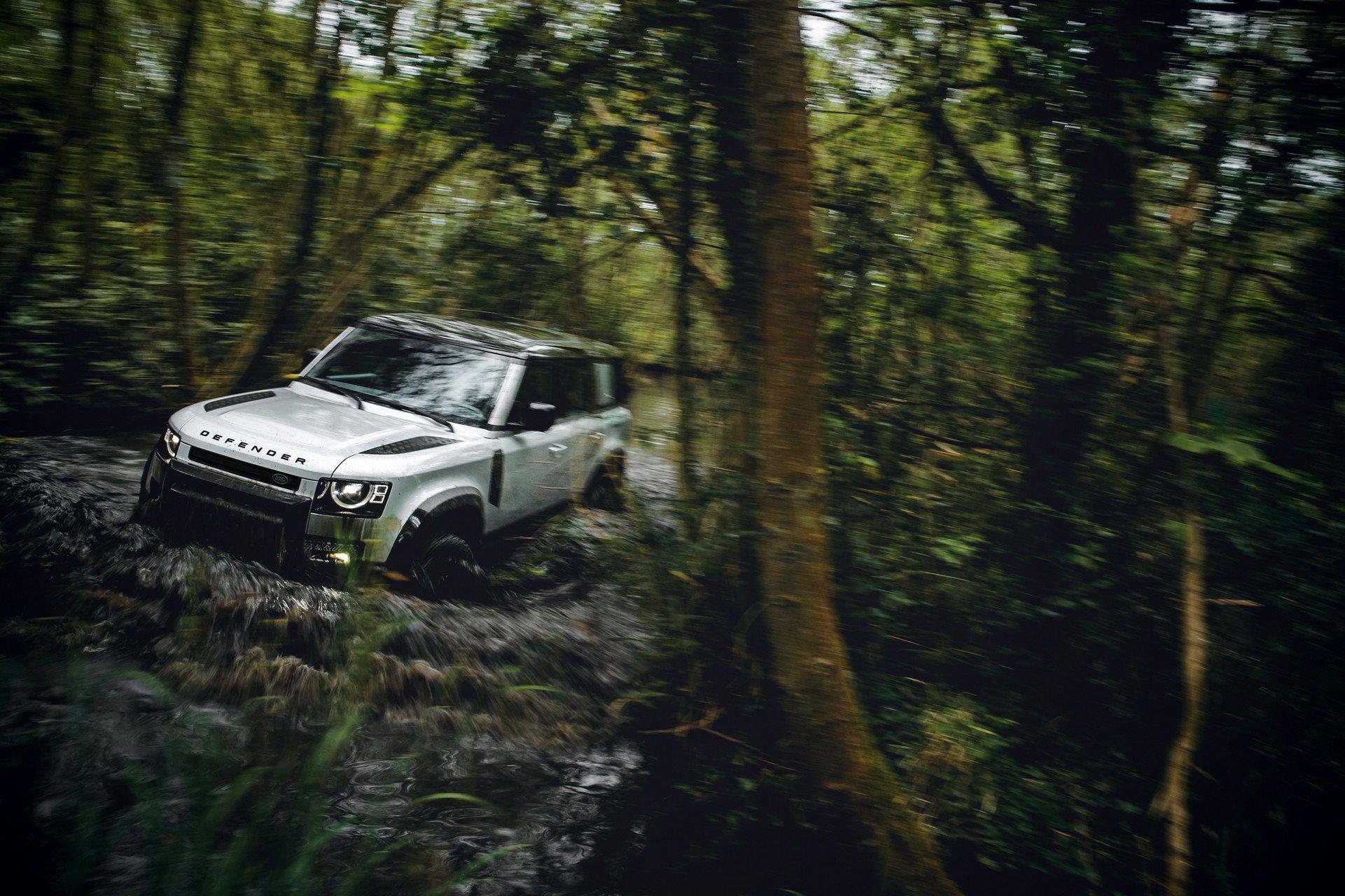 All-new Land Rover Defender 2020 เมื่อออฟโรดในตำนานฟื้นคืนชีพ!