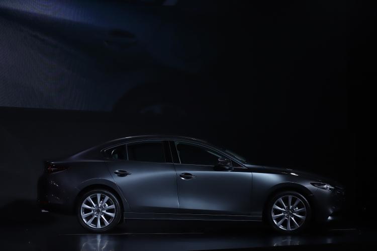 All-new Mazda3 เมื่อการดีไซน์ผสมผสาน “ยานยนต์ มนุษย์ ศิลปะ” เข้าไว้ด้วยกัน