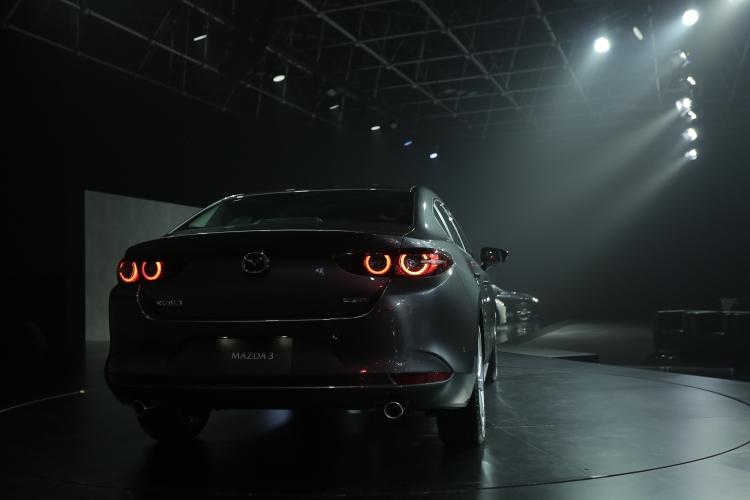 All-new Mazda3 เมื่อการดีไซน์ผสมผสาน “ยานยนต์ มนุษย์ ศิลปะ” เข้าไว้ด้วยกัน