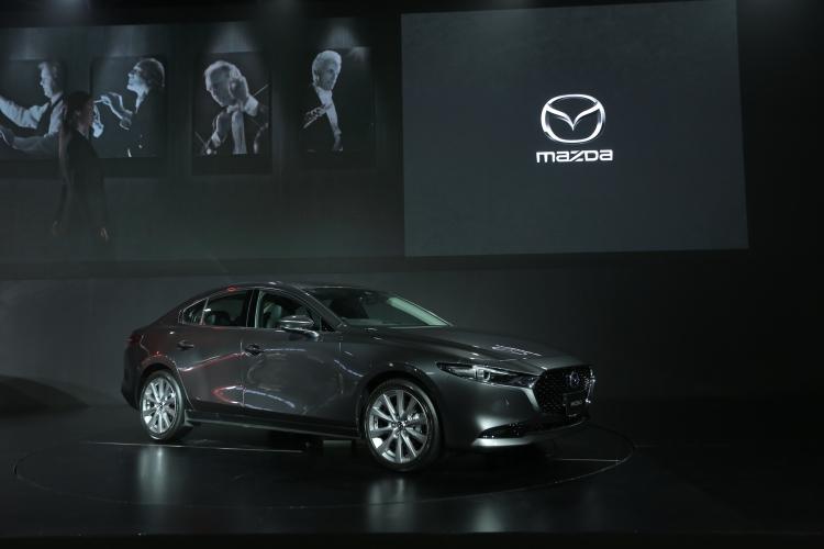 All-new Mazda3 เมื่อการดีไซน์ผสมผสาน “ยานยนต์ มนุษย์ ศิลปะ” เข้าไว้ด้วยกัน