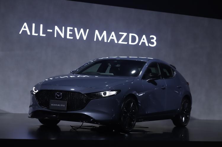 All-new Mazda3 เมื่อการดีไซน์ผสมผสาน “ยานยนต์ มนุษย์ ศิลปะ” เข้าไว้ด้วยกัน