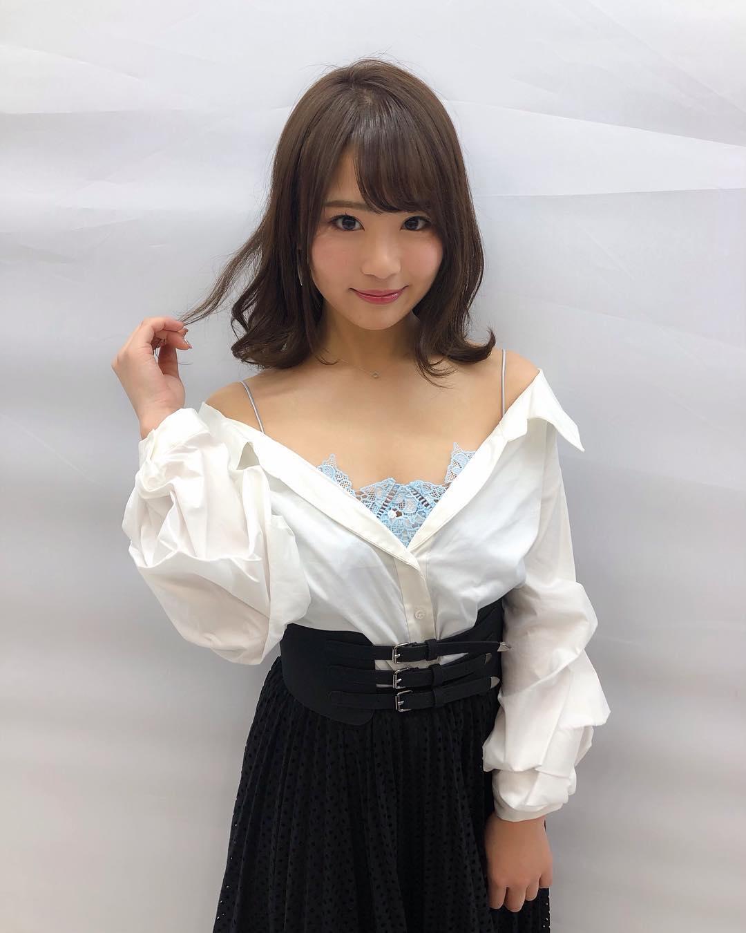 รู้จัก Natsumi Hirajima กราเวียร์ไอดอลหุ่นเร้าใจ และชีวิตบนบิ๊กไบค์ที่ไม่ได้มาเล่นๆ