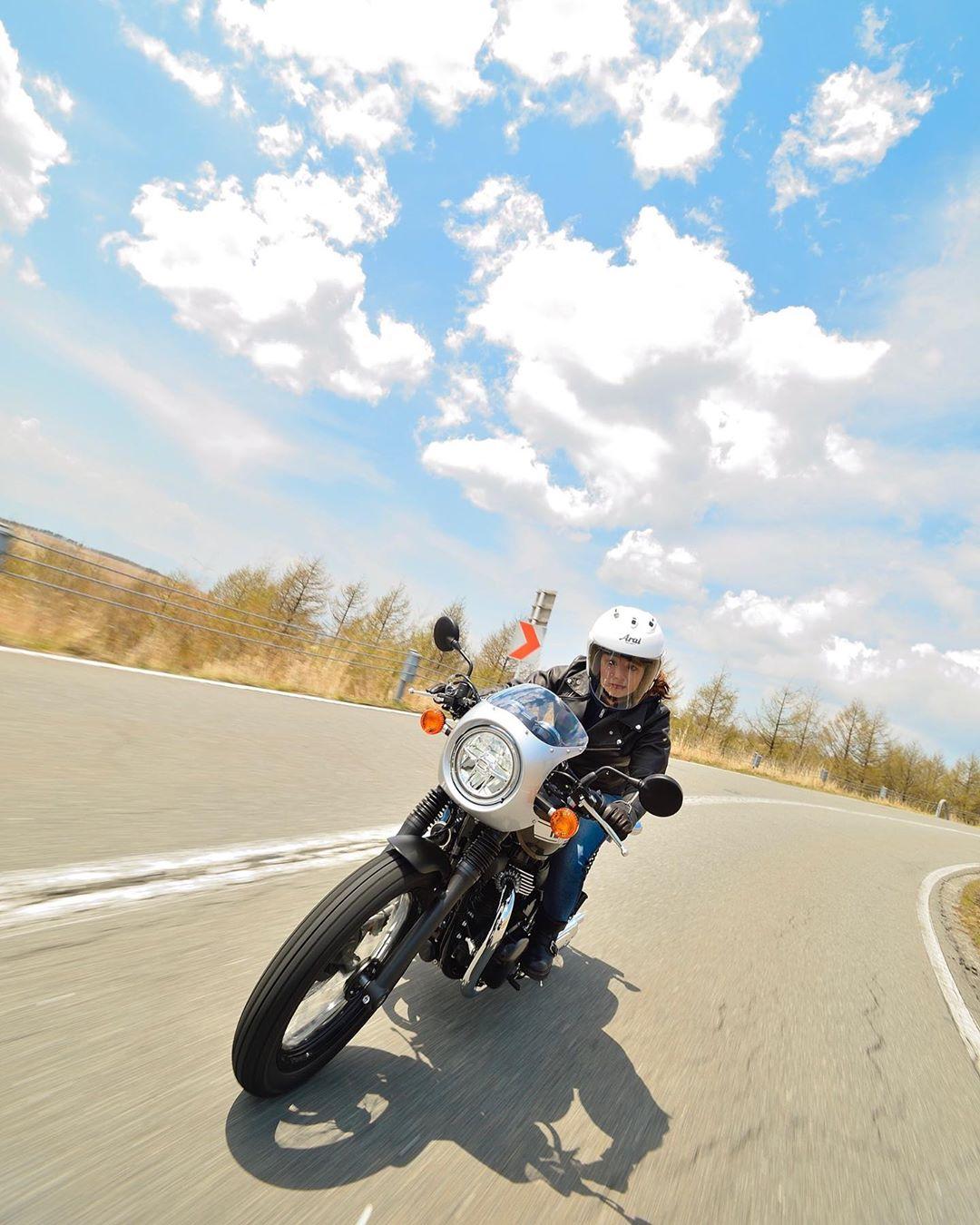 รู้จัก Natsumi Hirajima กราเวียร์ไอดอลหุ่นเร้าใจ และชีวิตบนบิ๊กไบค์ที่ไม่ได้มาเล่นๆ