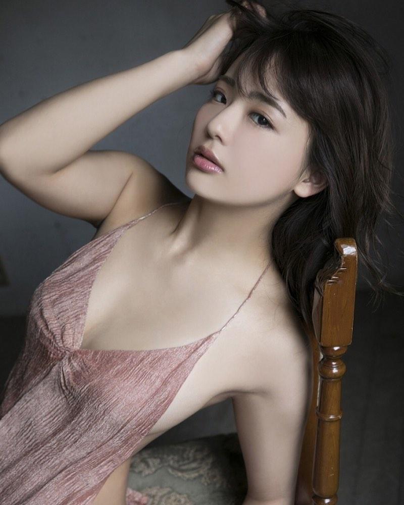 รู้จัก Natsumi Hirajima กราเวียร์ไอดอลหุ่นเร้าใจ และชีวิตบนบิ๊กไบค์ที่ไม่ได้มาเล่นๆ