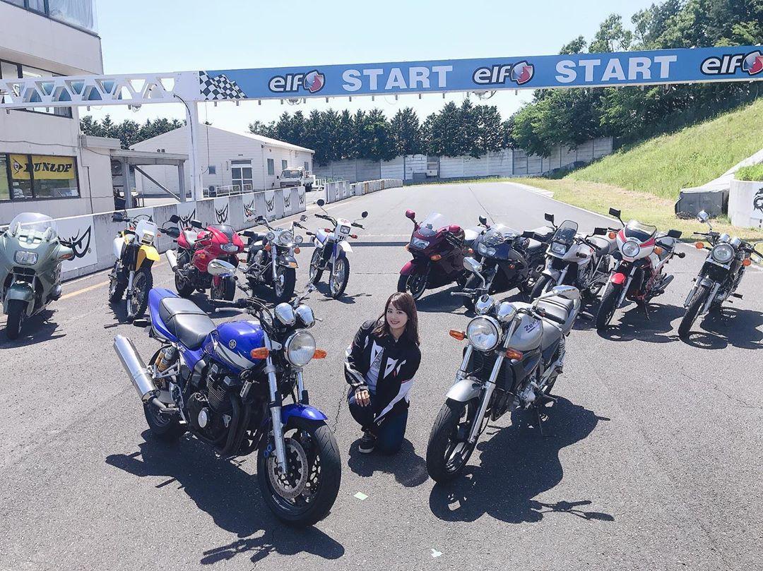 รู้จัก Natsumi Hirajima กราเวียร์ไอดอลหุ่นเร้าใจ และชีวิตบนบิ๊กไบค์ที่ไม่ได้มาเล่นๆ