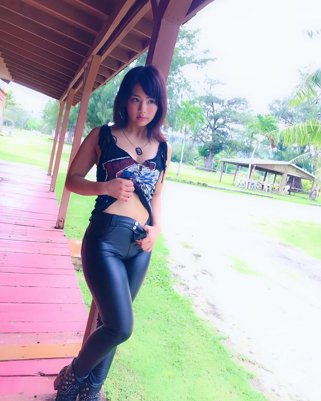 รู้จัก Natsumi Hirajima กราเวียร์ไอดอลหุ่นเร้าใจ และชีวิตบนบิ๊กไบค์ที่ไม่ได้มาเล่นๆ