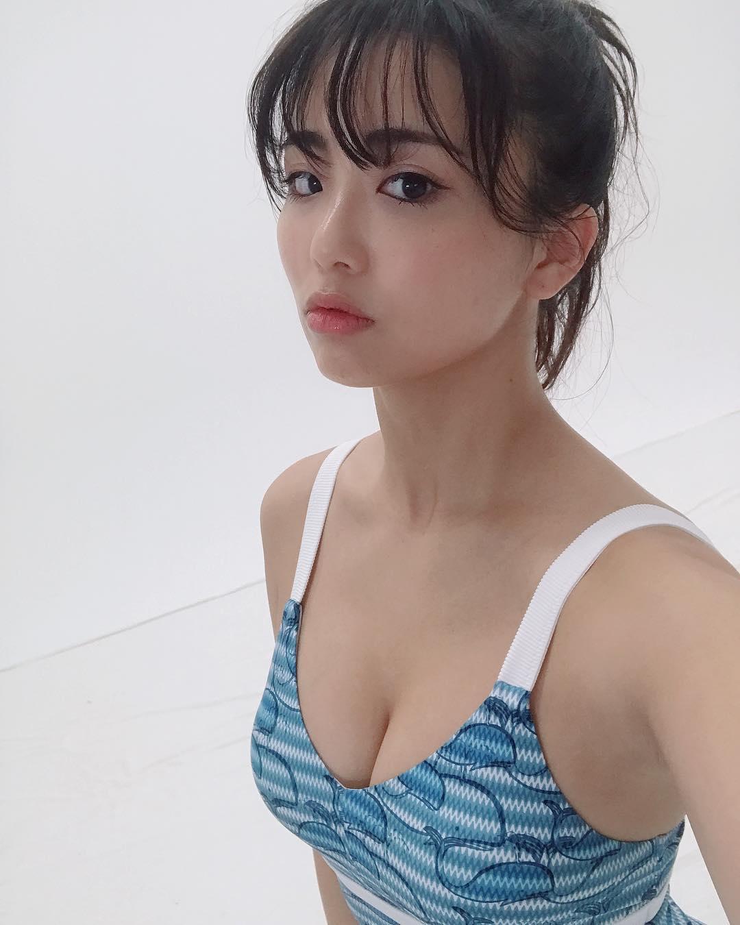 รู้จัก Natsumi Hirajima กราเวียร์ไอดอลหุ่นเร้าใจ และชีวิตบนบิ๊กไบค์ที่ไม่ได้มาเล่นๆ