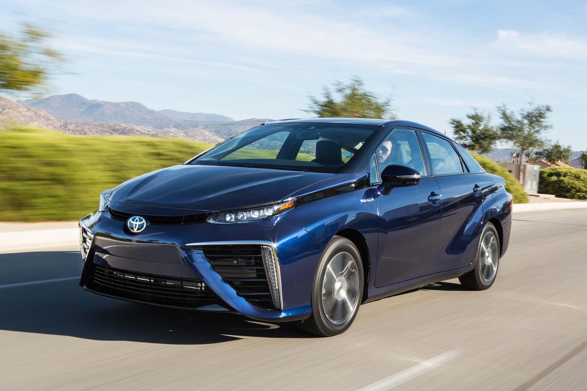Toyota Mirai รถยนต์พลังงานไฮโดรเจนเจเนอเรชั่นใหม่เตรียมให้ยลโฉมในปี 2020