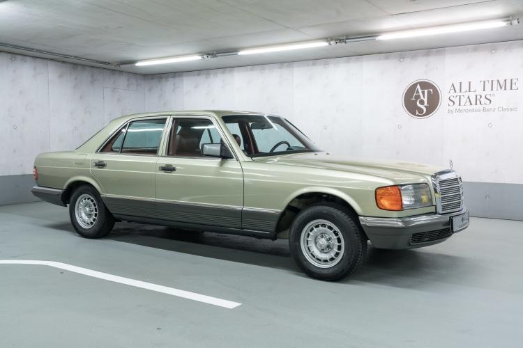 ส่อง Mercedes-Benz 280 SE แม้จะผ่านมา 40 ปี แต่คันนี้สภาพพร้อมใช้!