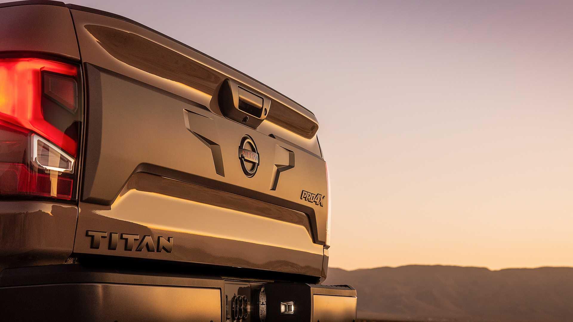 Nissan Titan 2020 กระบะสุดแกร่งพร้อมลุยออฟโรด เปลี่ยนโฉมแทบยกคัน!
