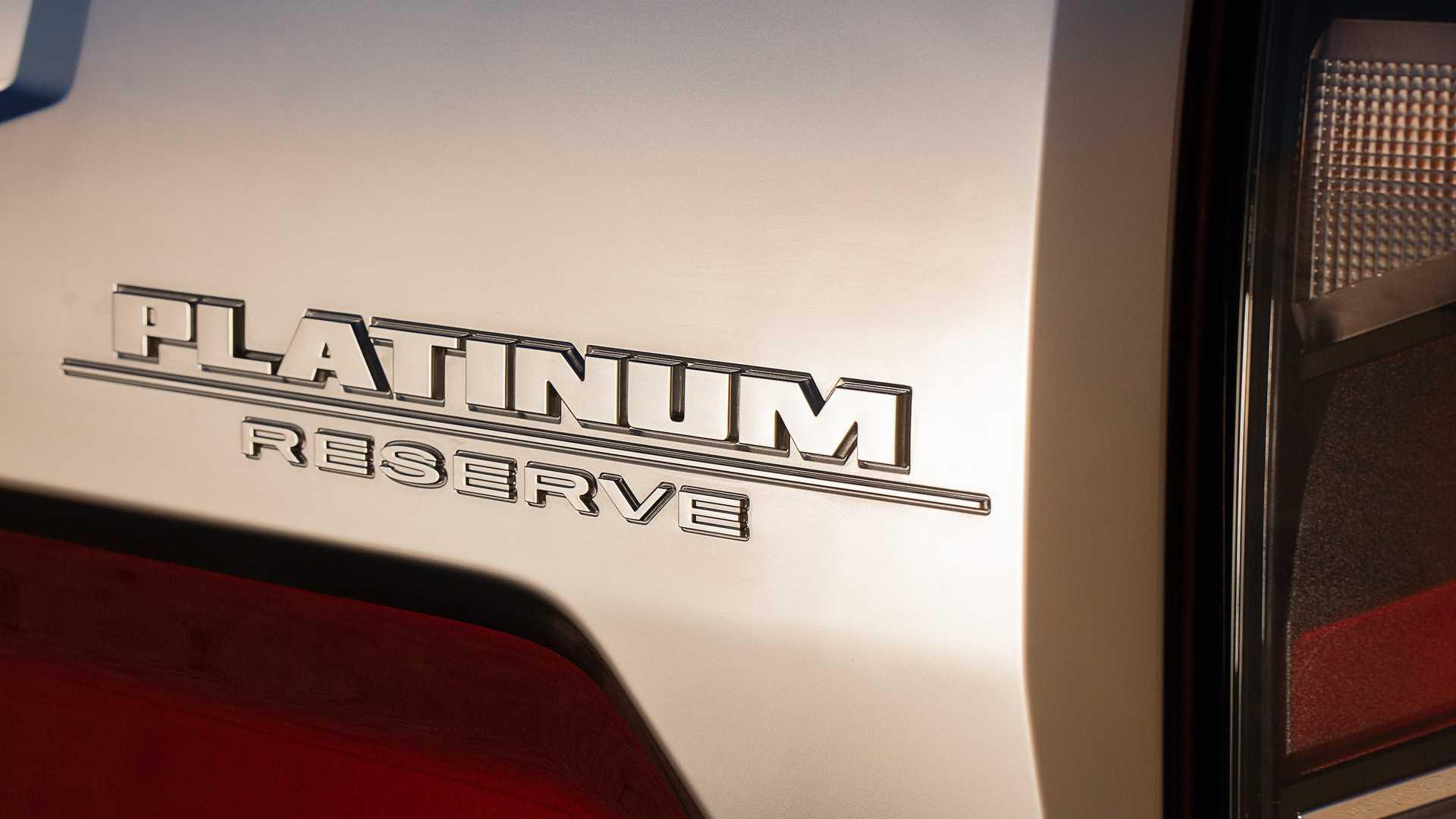 Nissan Titan 2020 กระบะสุดแกร่งพร้อมลุยออฟโรด เปลี่ยนโฉมแทบยกคัน!