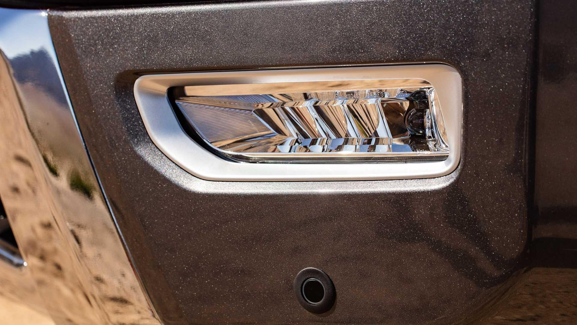 Nissan Titan 2020 กระบะสุดแกร่งพร้อมลุยออฟโรด เปลี่ยนโฉมแทบยกคัน!