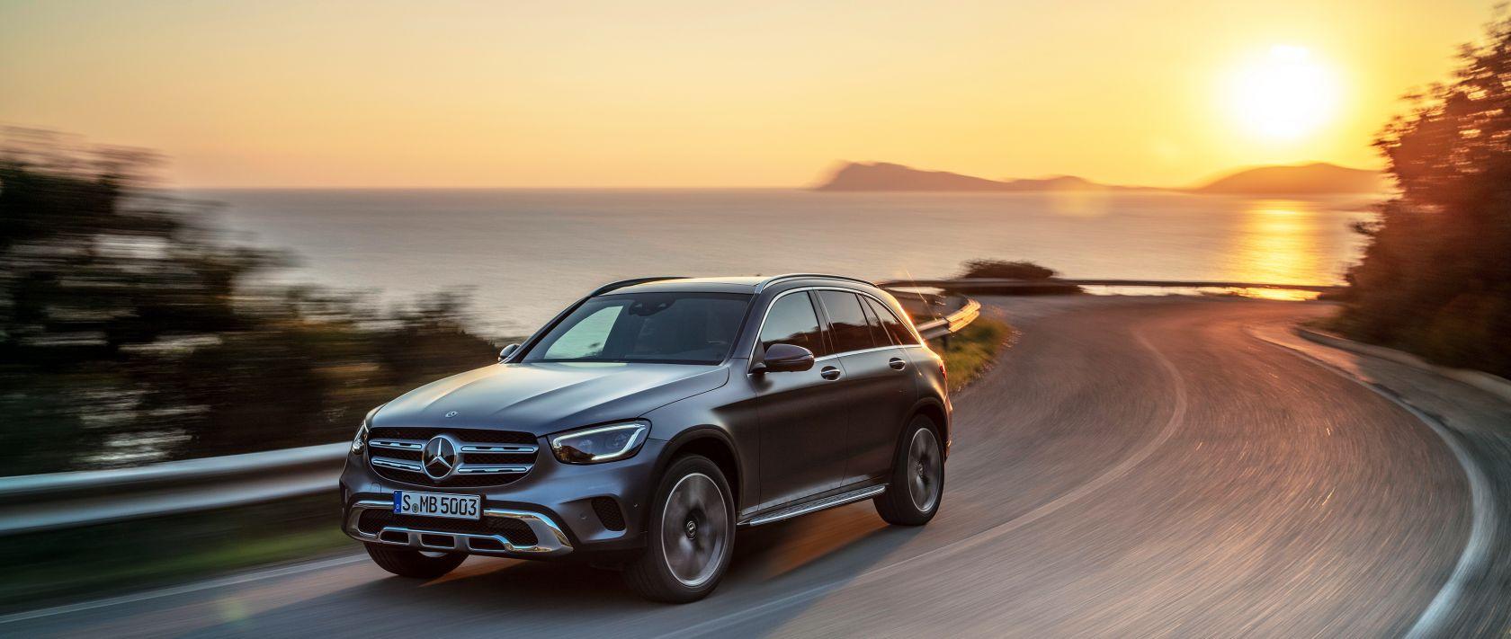 Mercedes-Benz GLC ใหม่ 2 รุ่นย่อย ความพรีเมียมในคราบเอสยูวีราคาไม่ถึง 4 ล้าน