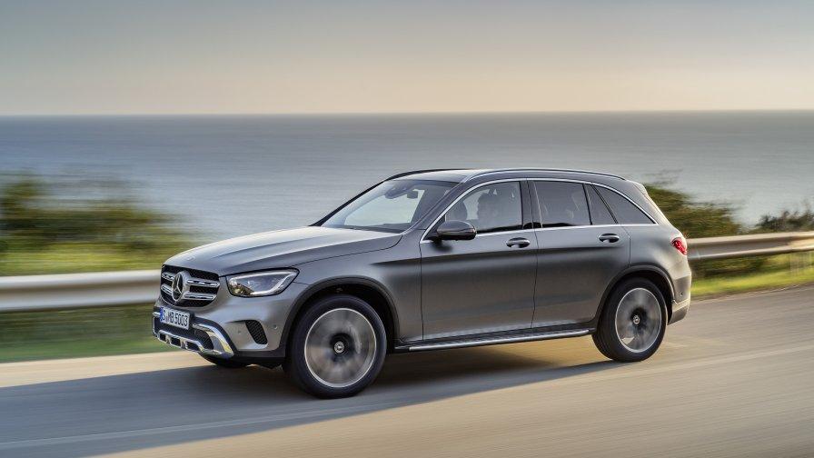 Mercedes-Benz GLC ใหม่ 2 รุ่นย่อย ความพรีเมียมในคราบเอสยูวีราคาไม่ถึง 4 ล้าน