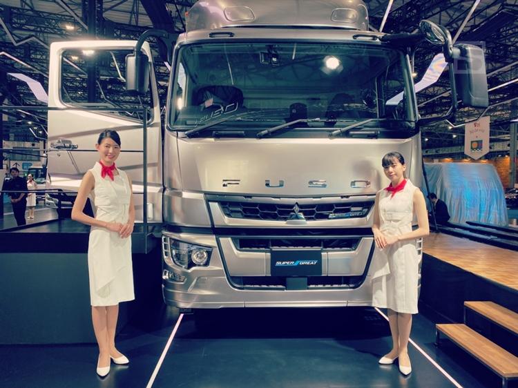 งู้ยน่ารักจัง! รวมภาพความมุ้งมิ้งจากพริตตี้ส่งตรงจาก Tokyo Motor Show 2019