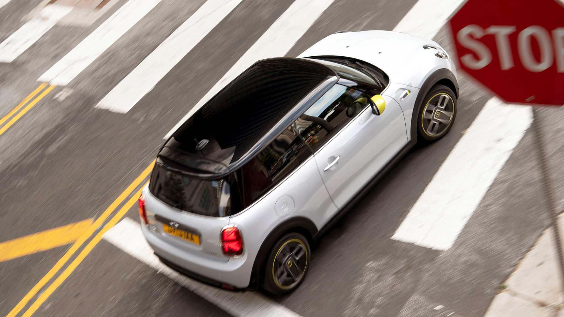 Mini Cooper SE 2020 รถยนต์ไฟฟ้าคันจิ๋วเคาะราคาไม่ถึงล้าน!