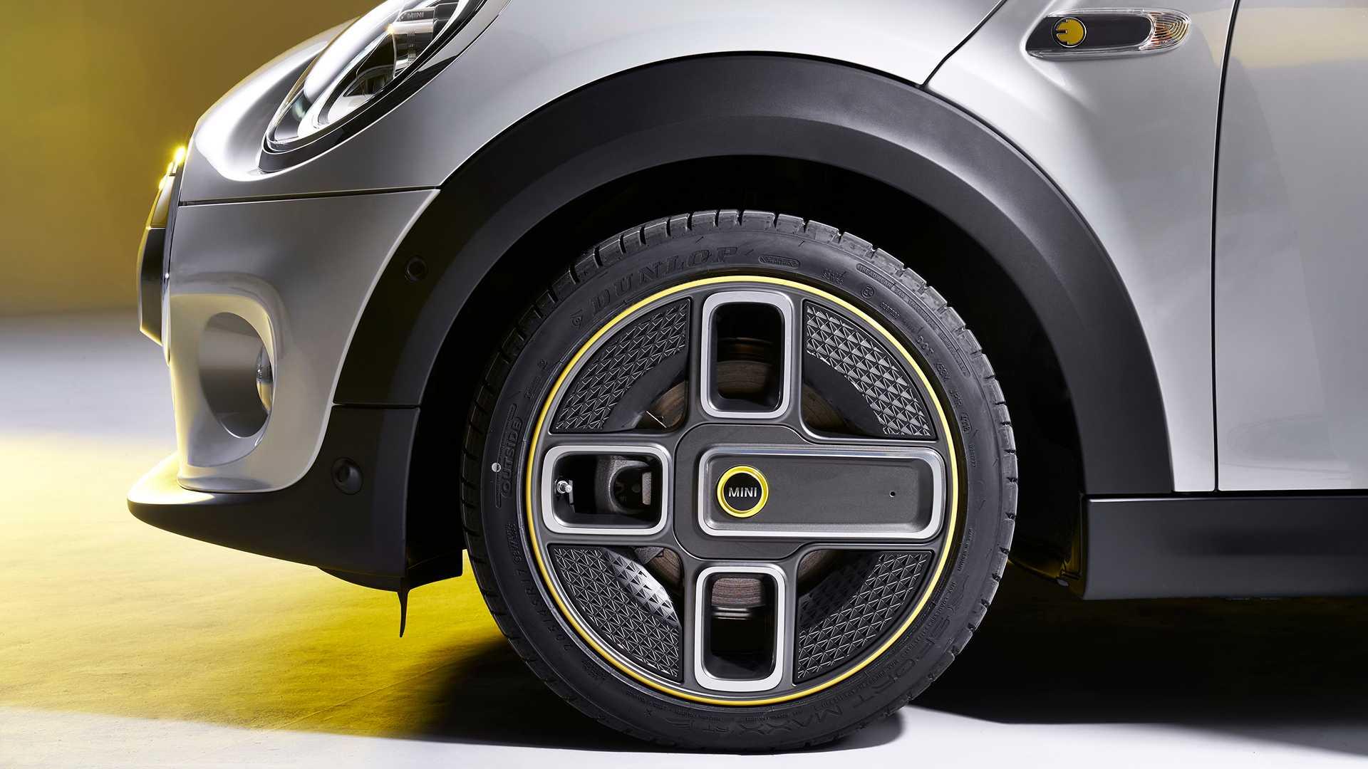 Mini Cooper SE 2020 รถยนต์ไฟฟ้าคันจิ๋วเคาะราคาไม่ถึงล้าน!