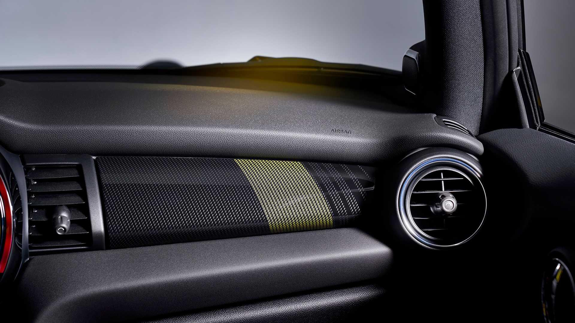 Mini Cooper SE 2020 รถยนต์ไฟฟ้าคันจิ๋วเคาะราคาไม่ถึงล้าน!