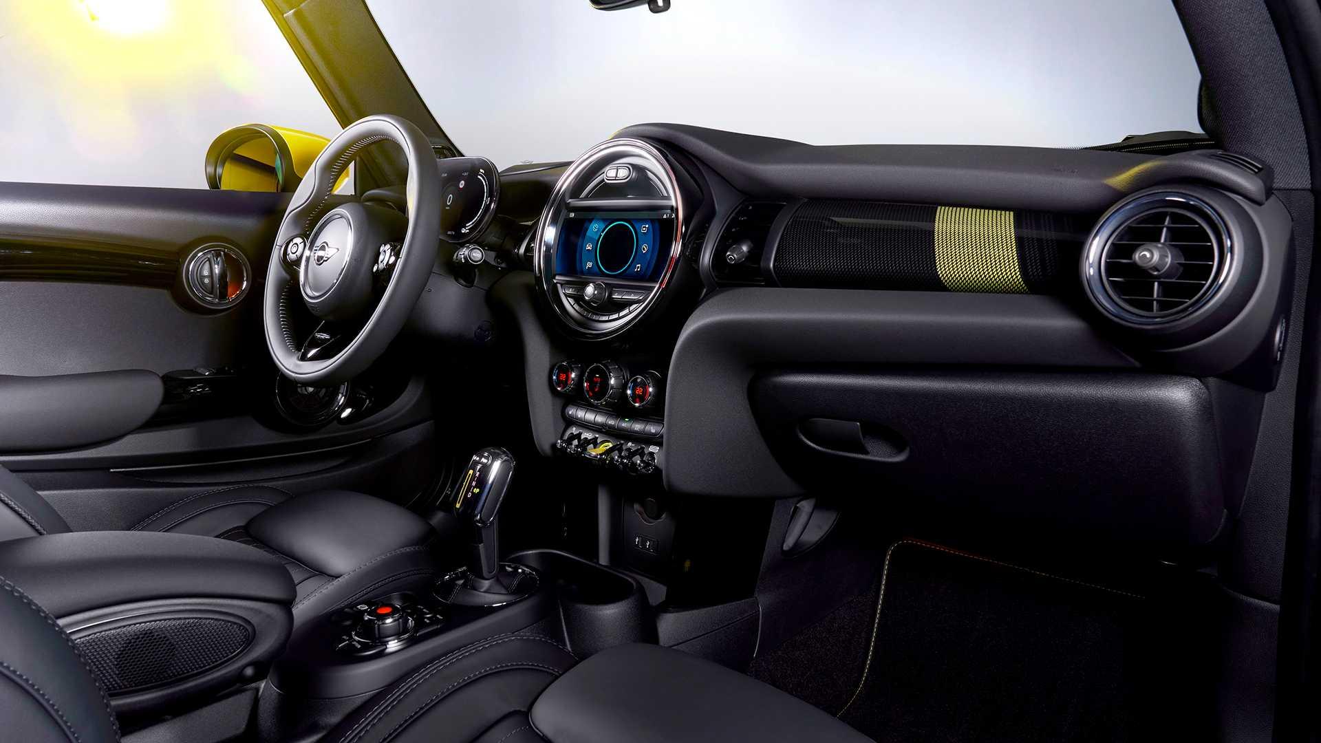 Mini Cooper SE 2020 รถยนต์ไฟฟ้าคันจิ๋วเคาะราคาไม่ถึงล้าน!