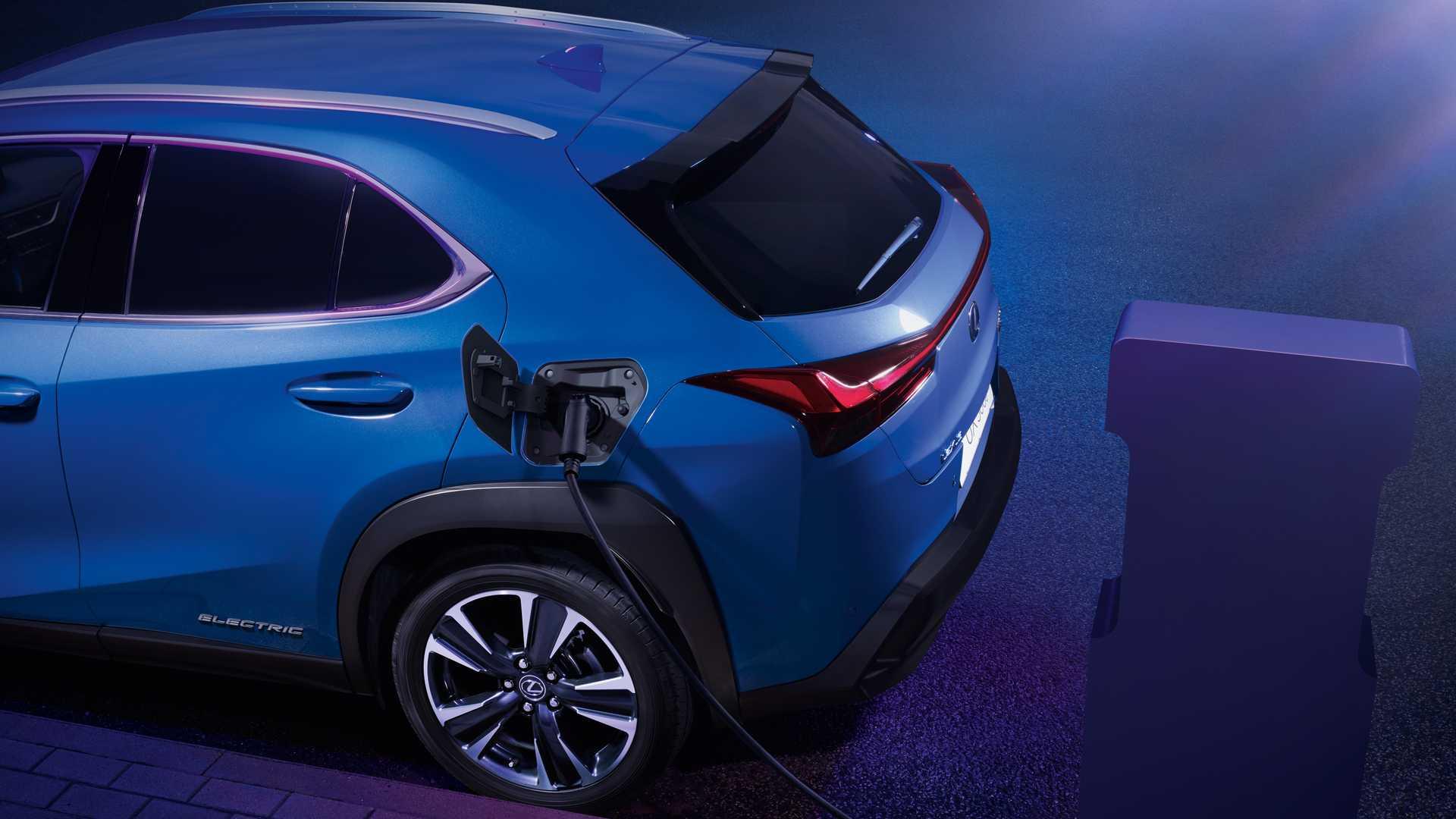 Lexus UX 300e รถยนต์ไฟฟ้ารุ่นแรกของค่ายเตรียมส่งมอบที่จีนปี 2563