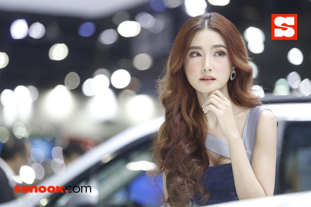 Motor Expo 2019: เปิดไหล่ใจสะท้าน! รวมภาพความขาวเนียนสาวๆ พริตตี้ (EP.1)