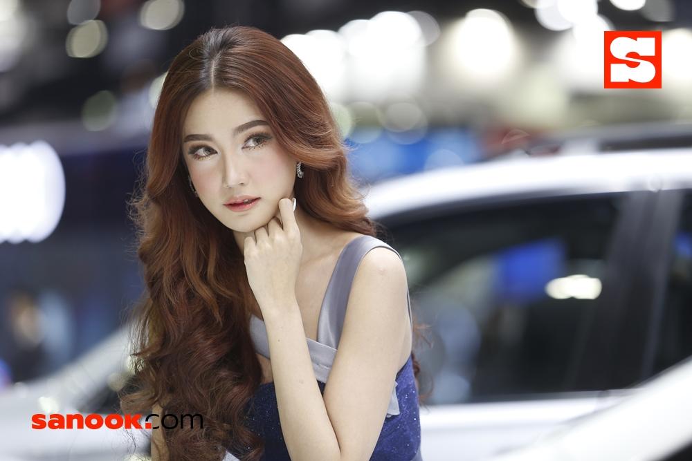 Motor Expo 2019: เปิดไหล่ใจสะท้าน! รวมภาพความขาวเนียนสาวๆ พริตตี้ (EP.1)