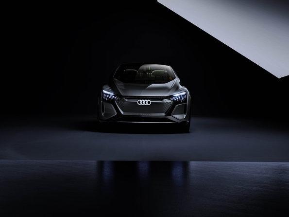 Audi AI:ME รถยนต์ บ้าน ออฟฟิศ ในคันเดียวกัน