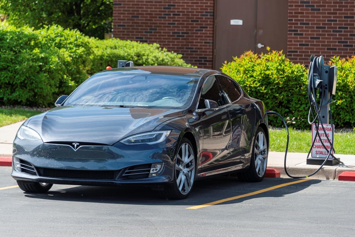 Tesla จับมือ 2 บริษัทยักษ์ใหญ่แห่งเกาหลีใต้และจีน จัดหาแบตเตอรี่รถยนต์ไฟฟ้าเพิ่มเติม