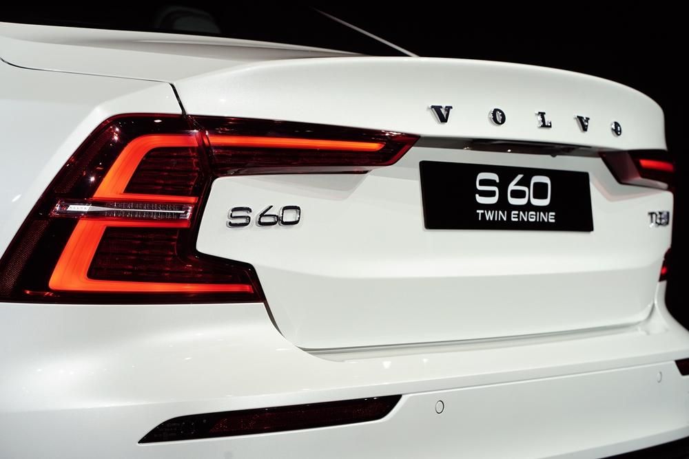 ส่องราคา All-new Volvo S60 ทั้ง 2 รุ่นย่อย กับความงดงามเกินตัวเลข