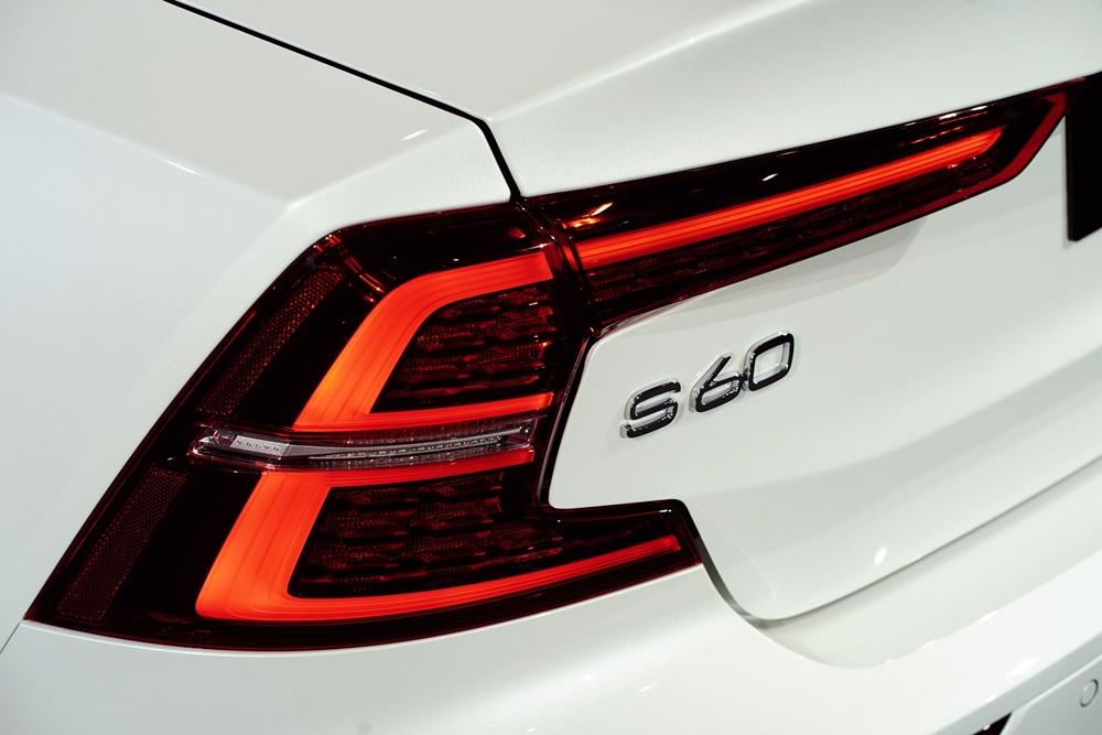 ส่องราคา All-new Volvo S60 ทั้ง 2 รุ่นย่อย กับความงดงามเกินตัวเลข