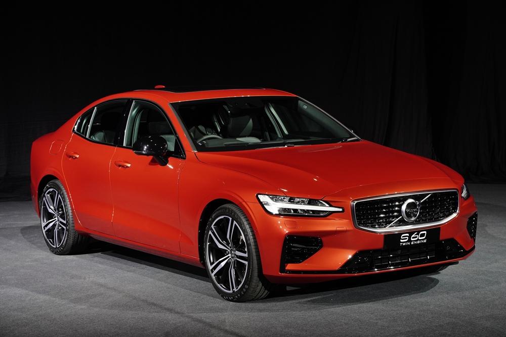 สวยล้ำสุดพรีเมียม! All-new Volvo S60 กับงานดีไซน์สุดประณีต