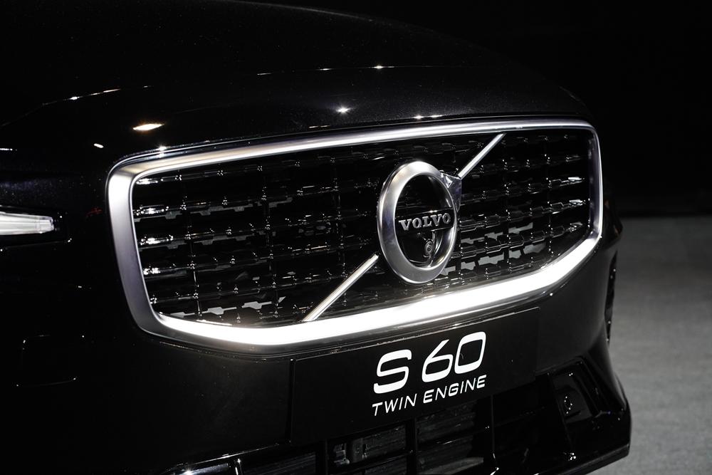 สวยล้ำสุดพรีเมียม! All-new Volvo S60 กับงานดีไซน์สุดประณีต