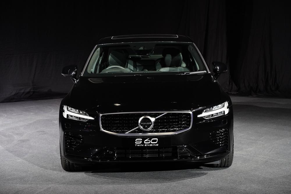 สวยล้ำสุดพรีเมียม! All-new Volvo S60 กับงานดีไซน์สุดประณีต