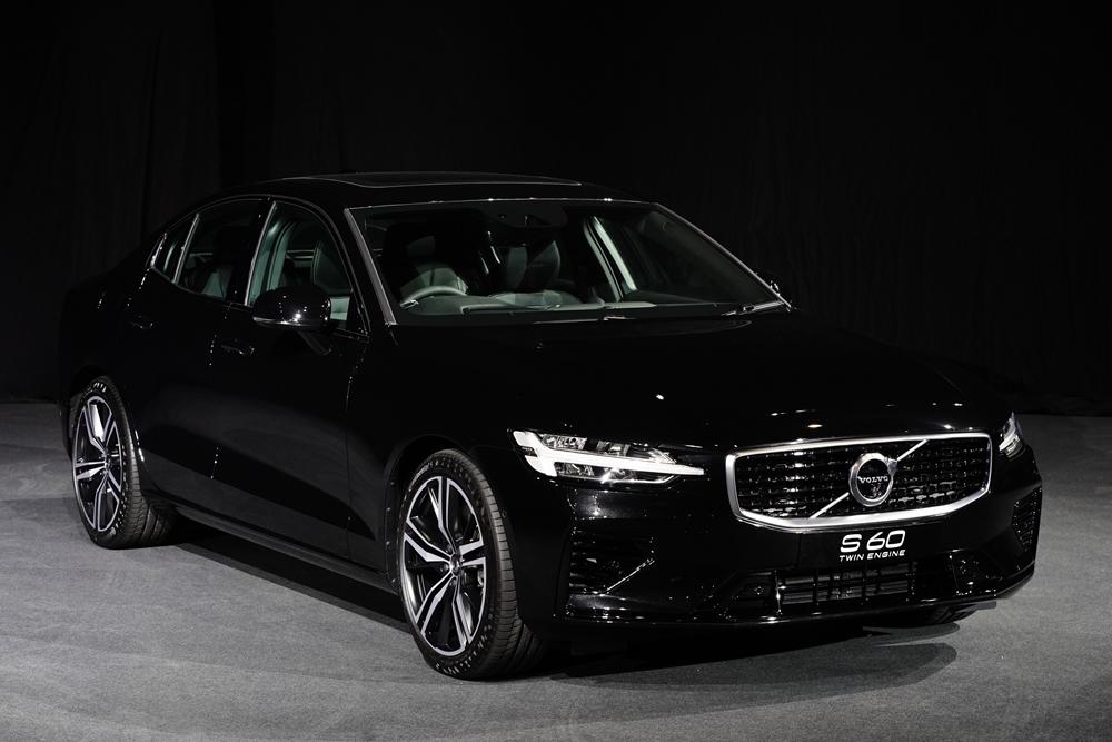 สวยล้ำสุดพรีเมียม! All-new Volvo S60 กับงานดีไซน์สุดประณีต