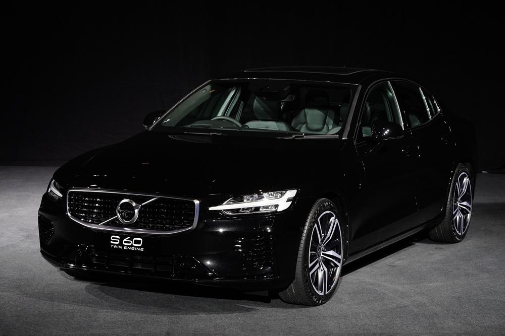 สวยล้ำสุดพรีเมียม! All-new Volvo S60 กับงานดีไซน์สุดประณีต