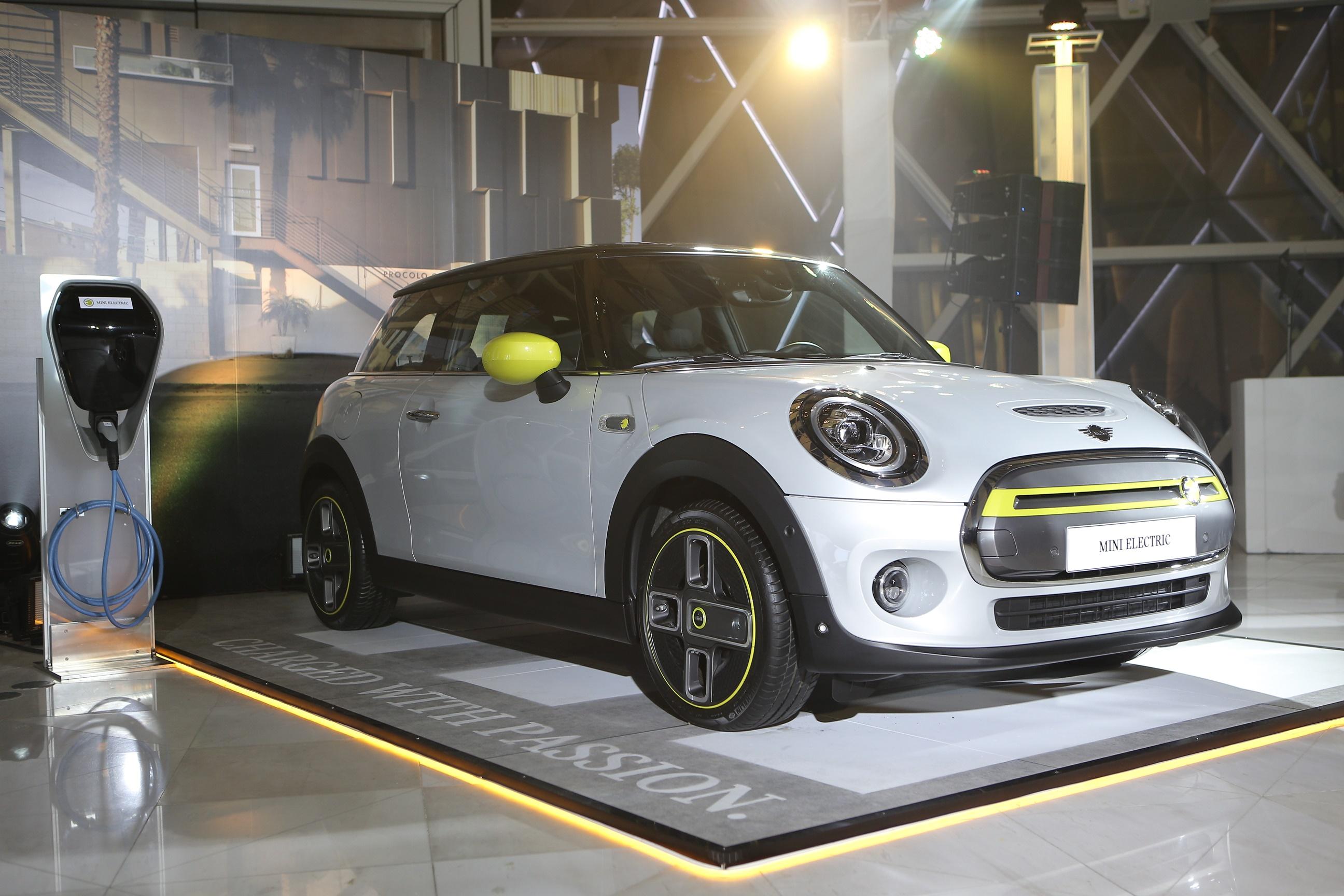 เตรียมพรีออเดอร์! เปิดตัว MINI Cooper SE รถยนต์พลังงานไฟฟ้า 100% รุ่นแรกของค่าย