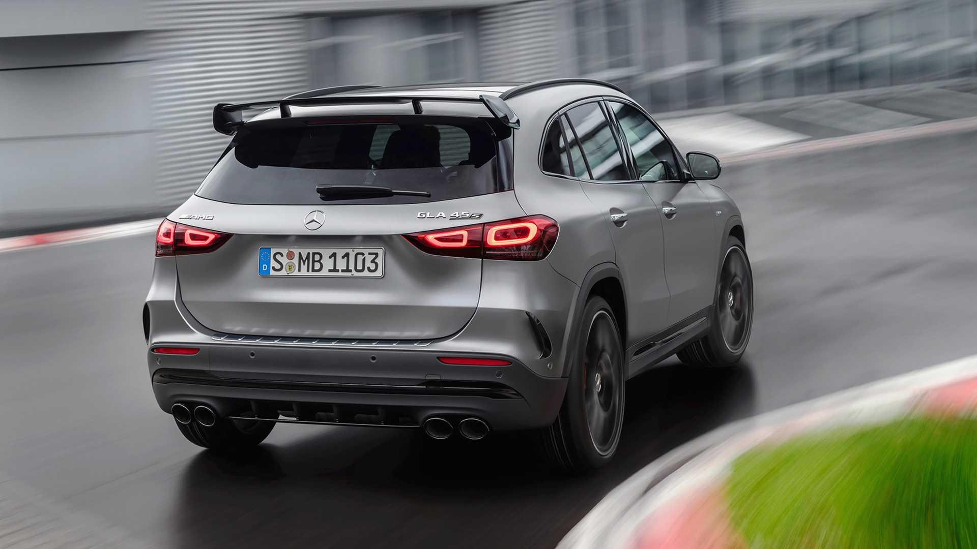 Mercedes-AMG GLA 45 2021 อเนกประสงค์ไซส์เล็ก สปอร์ตหรูหรายืนหนึ่ง