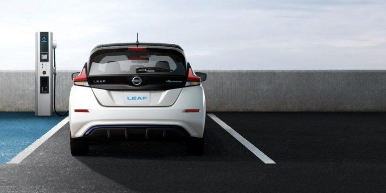 รถยนต์ไฟฟ้า Nissan LEAF จัดให้หนักๆ ลดราคาสุดพิเศษไปอีก 5 แสนบาท