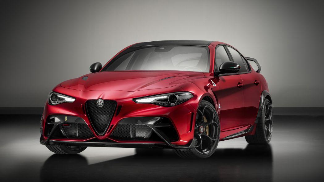 รถในตำนานคืนชีพ! Alfa Romeo Giulia Quadrifoglio GTA ทรงพลัง 540 แรงม้า